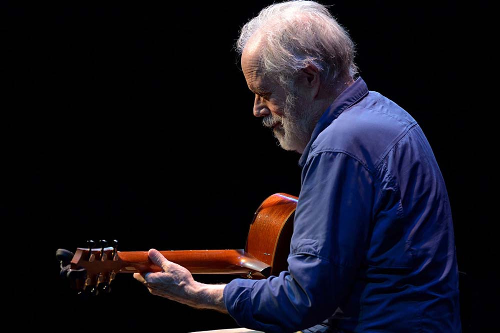 Leo Kottke Acoustic Guitar concert